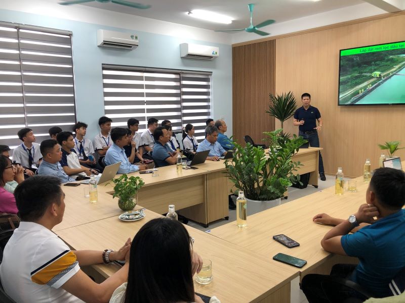 Ông[-]Phạm[-]Văn[-]Sơn:[-]Khơi[-]dậy[-]và[-]lan[-]toả[-]tinh[-]thần[-]bảo[-]vệ[-]môi[-]trường[-]như[-]một[-]thói[-]quen,[-]hành[-]động[-]từ[-]tiềm[-]thức